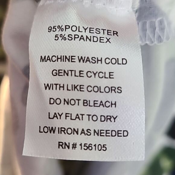 Absolutely ❤️ it!! Green Black & White Camouflage Dress Ruffle Neckline 2X NWT - Picture 10 of 10